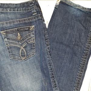 5/35 CALVIN KLEIN JEAN REAR FLAP BUTTON POCKETS